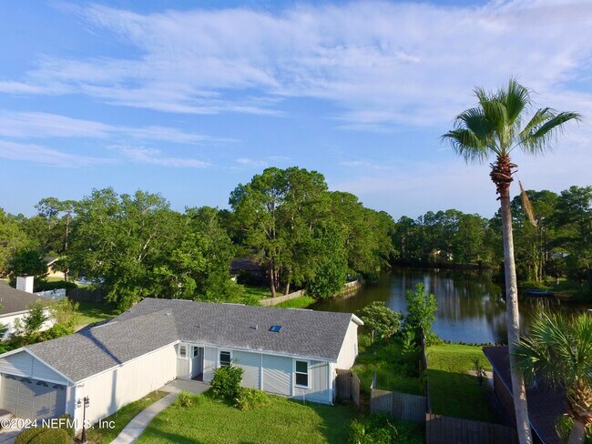 Building Photo - 3542 Sheldrake Dr