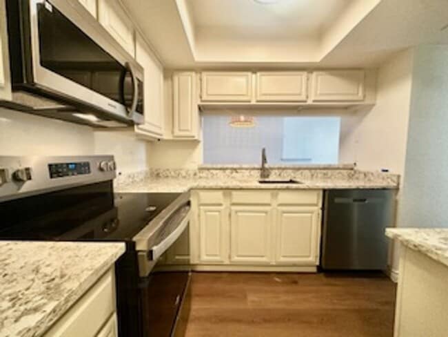 Building Photo - 3609 W Northgate Dr
