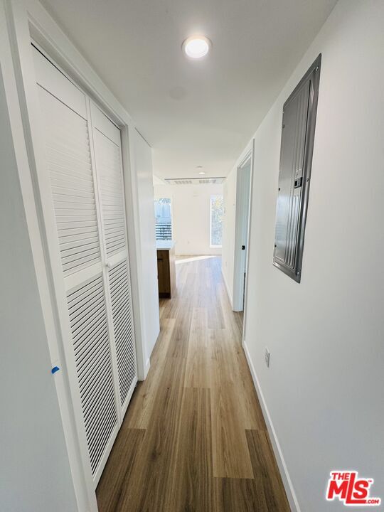 Building Photo - 231 E 85th St