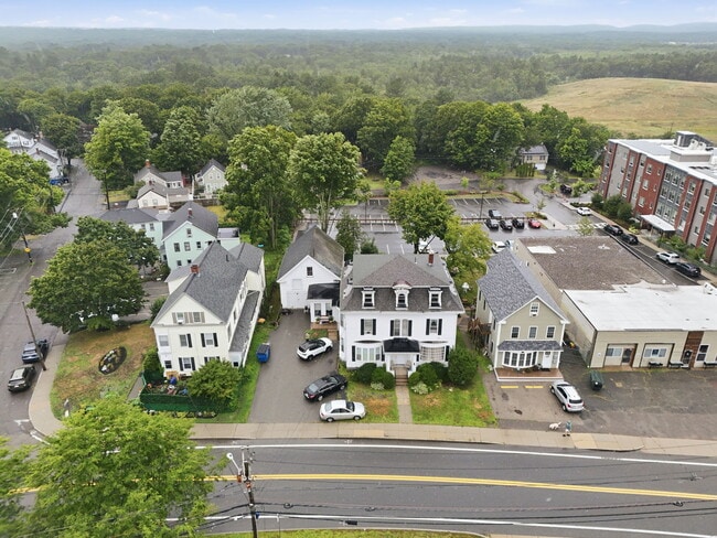 Building Photo - 100 N Franklin St