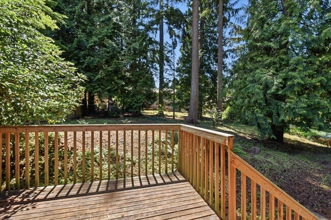 Building Photo - 4bd/2.25ba Kirkland Home