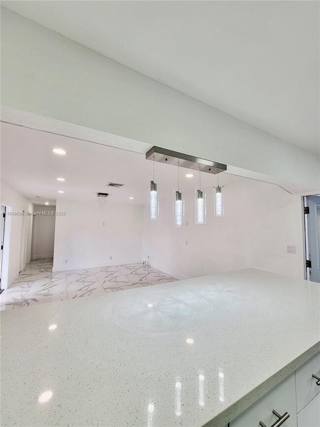 Building Photo - 8210 SW 29th St