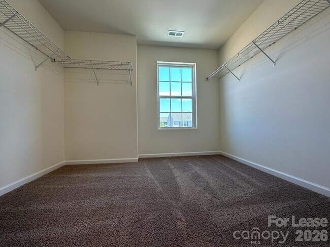 Building Photo - 2897 Yeager Dr NW