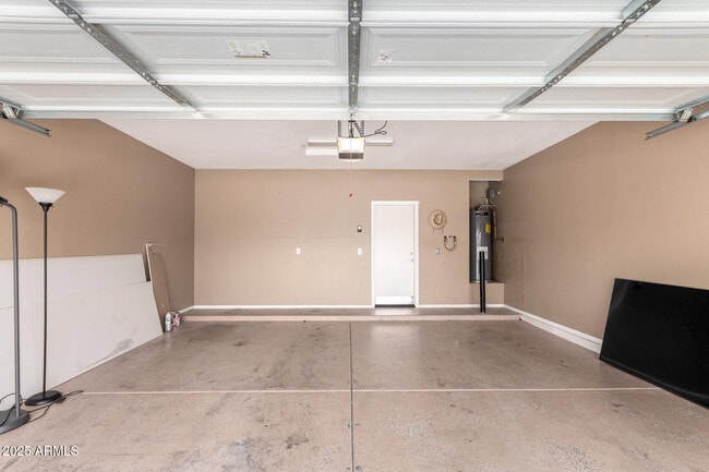 Building Photo - 44013 W Palo Cedro Rd