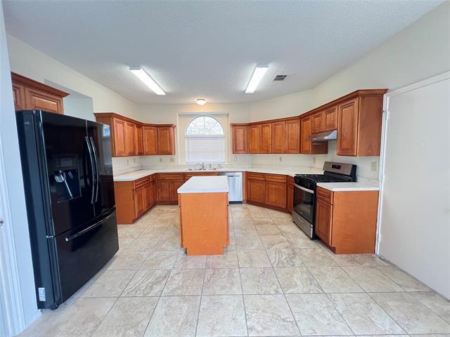 Building Photo - 723 Sumner Dr