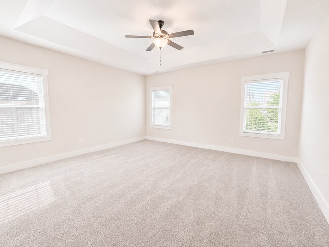 Building Photo - 404 Cattail Holw Wy