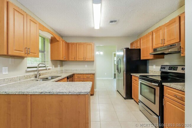 Building Photo - 1901 Shower Tree Way