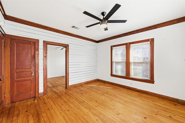 Building Photo - 2505 Willow St