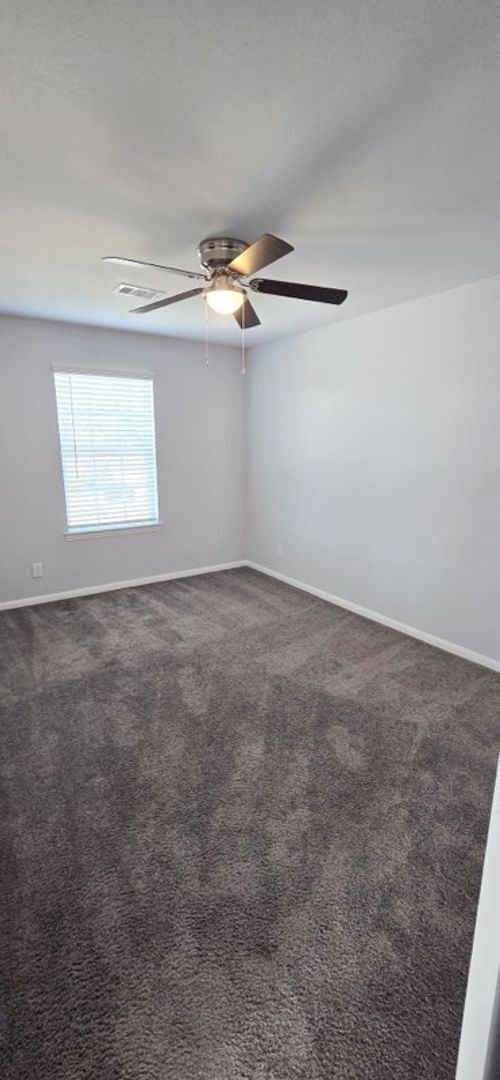 Building Photo - 10050 Pine Valley Ct