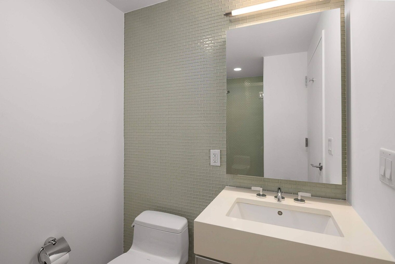 Building Photo - 1113 York Ave