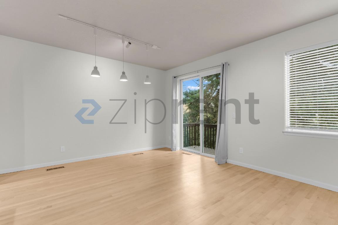 Building Photo - Unit