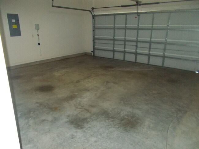 Building Photo - 696 Churchill Downs Dr