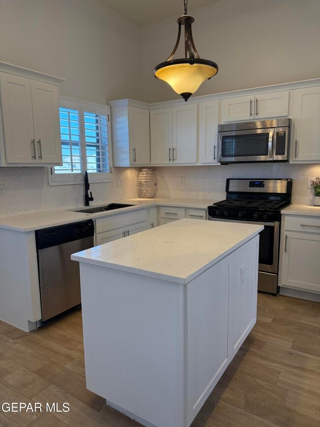 Building Photo - 3045 Woodhead