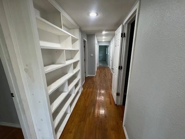 Building Photo - 1621 Bayou Dr