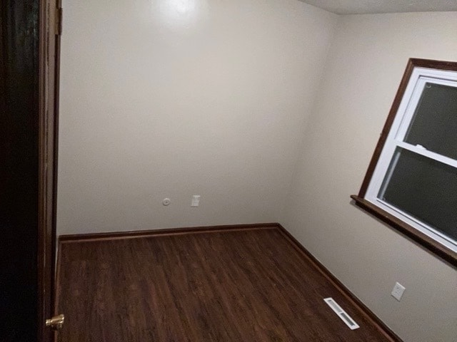Bedroom (2) - 13098 Beaver Creek Rd