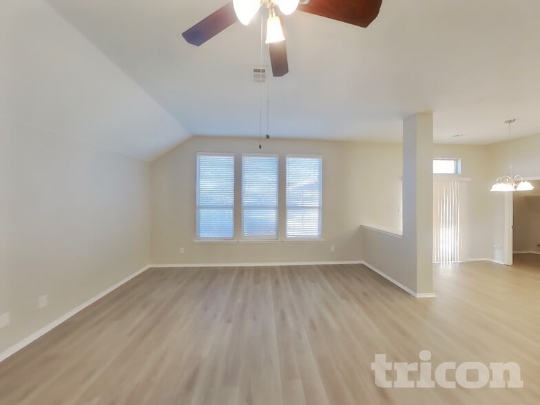 Building Photo - 2109 Pecan Creek Dr