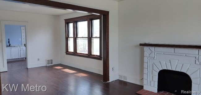 Building Photo - 1076 N Rademacher St