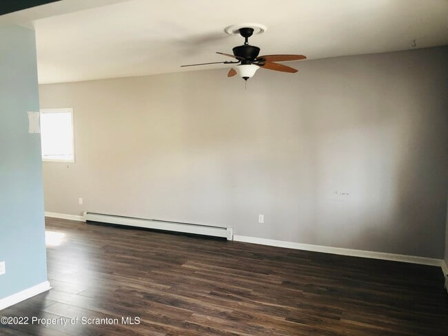 Building Photo - 176 Belmont St