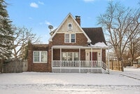 Building Photo - 1407 Strong Ave