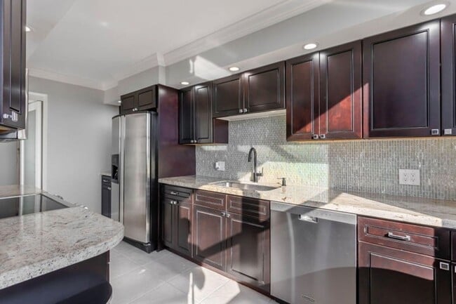 Building Photo - 1200 S Ocean Blvd