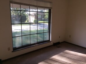 Building Photo - 1456-58 Sonora Dr.