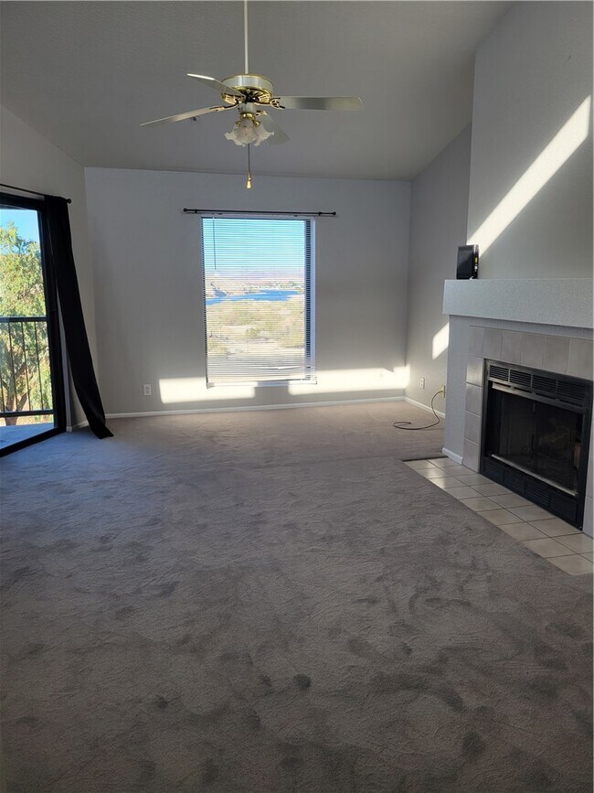 Building Photo - 1611 AZ-95