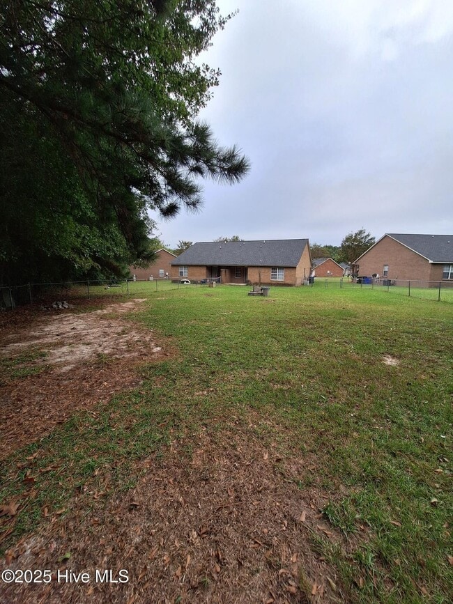 Building Photo - 3324 Moseley Dr