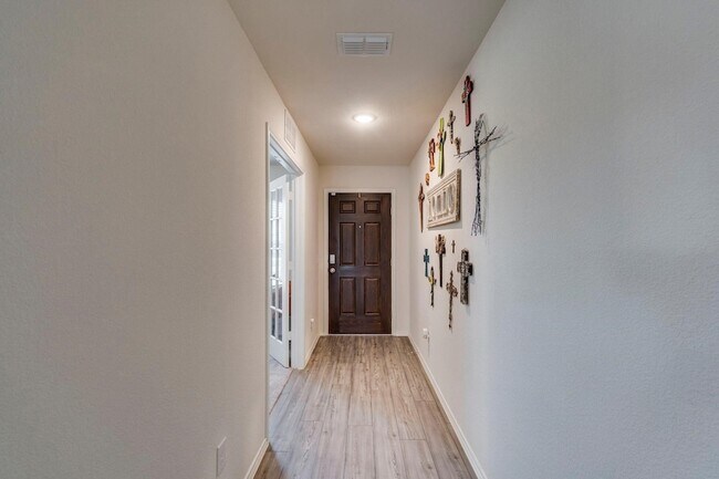 Building Photo - 4432 Sagecroft Rd