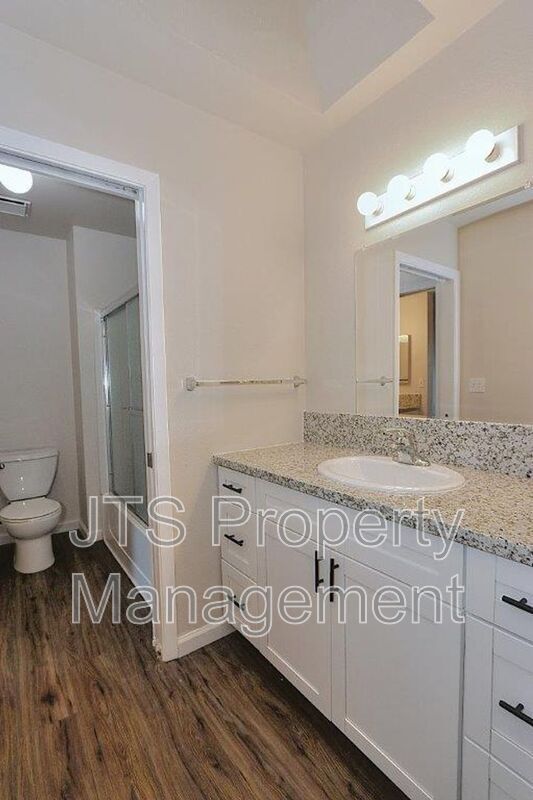 Building Photo - 5820 Alorn Ln