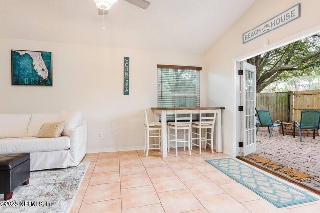 Building Photo - 1318 Eastwind Dr
