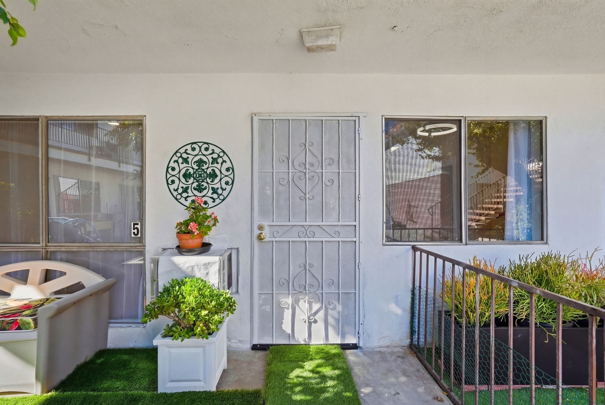 Building Photo - 13050 Dronfield Ave