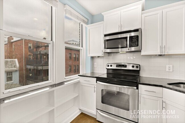 Building Photo - 1916 17th St NW