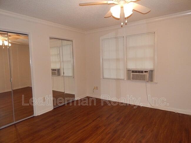 Building Photo - 738 Coventry Ln