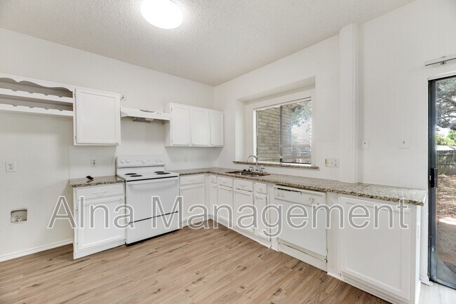 Building Photo - 7713 Rice Dr