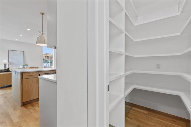 Building Photo - 4330 Dickason Ave