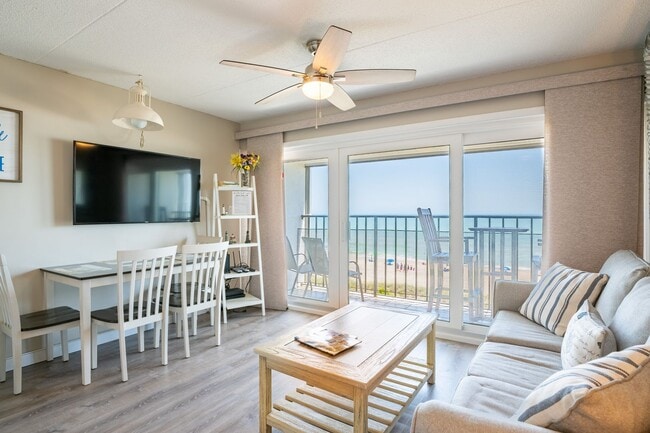 Building Photo - PERFECT "WORK FROM HOME" OFF-SEASON LOCATION