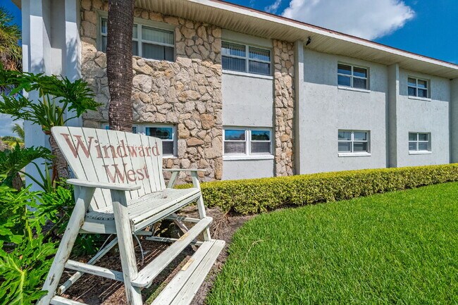 Building Photo - Updated 1 bedroom condo near the river!