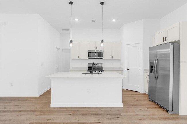 Building Photo - 10615 N Didiscus Dr