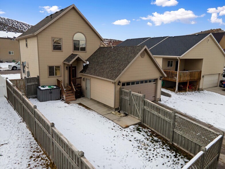 Building Photo - 7102 N Mohican Dr