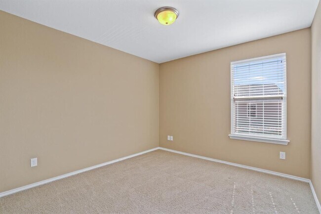 Building Photo - 18601 Pencil Cactus Dr