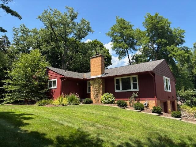 Building Photo - 580 Riverview Dr