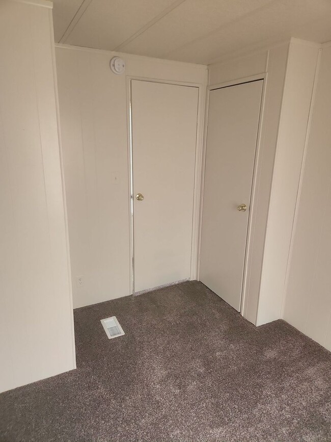 Building Photo - 3 Bedroom in Filer