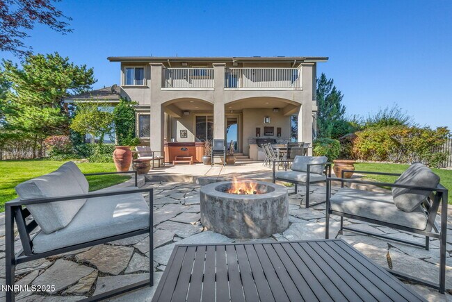 Building Photo - 1520 Taos Ln