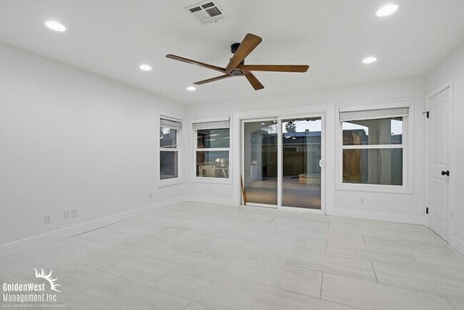 Building Photo - Stunningly Renovated 3Bdm 2Ba Home + Casita in Poway!