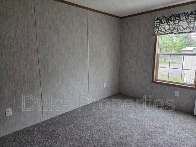 Building Photo - 410 Donegal Dr