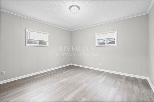 Building Photo - 3405 Medford Cove