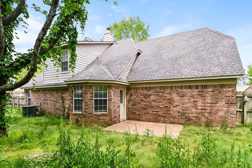 Building Photo - 7180 Fox Trot Cove