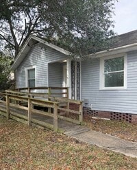 Building Photo - 2114 Merrill Ave