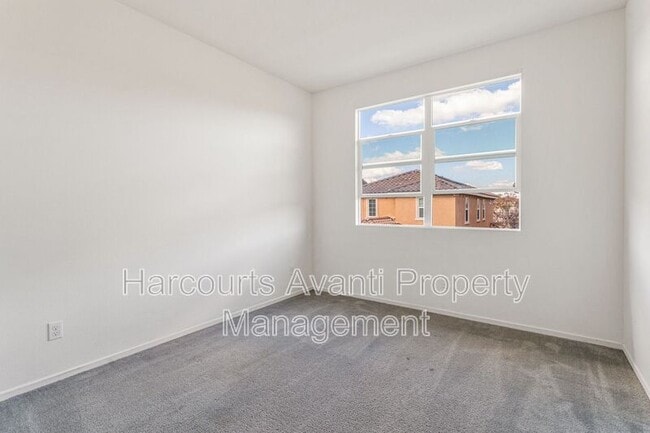 Building Photo - 1520 Santa Carolina Rd