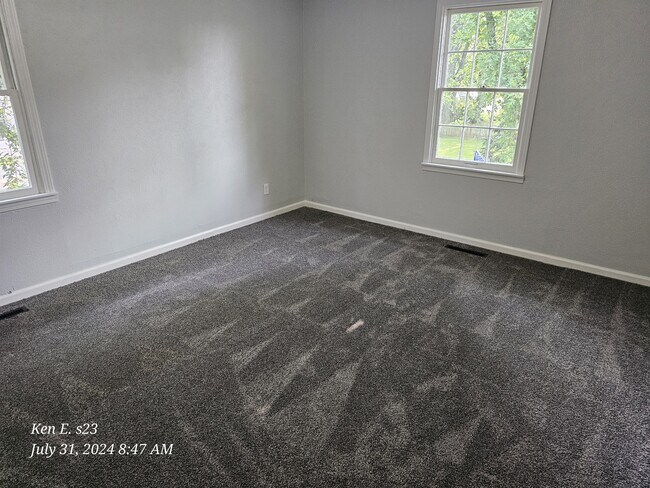 Building Photo - 26154 Rogers Rd